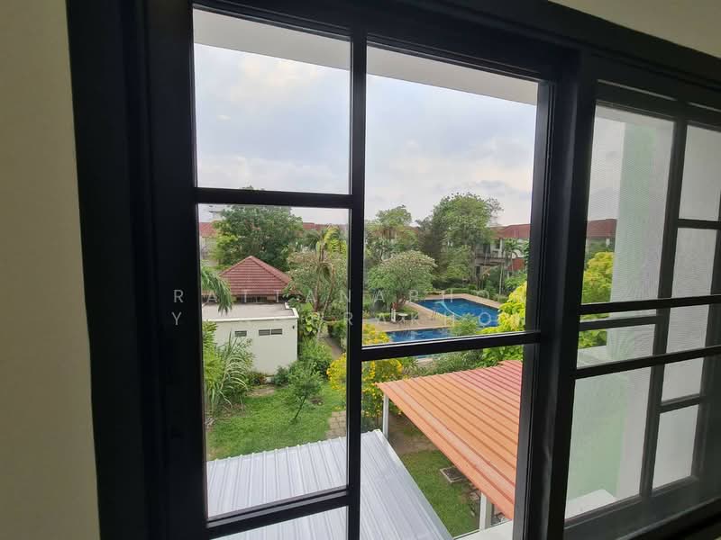 3-BR House, Bangkok, Khlong Chan, Bang Kapi, Bangkok, 3 Bedrooms, 250 sqm, Single Detached House For Sale, by Rattanaphon Yungprakhon, 500326721 - DDproperty.com