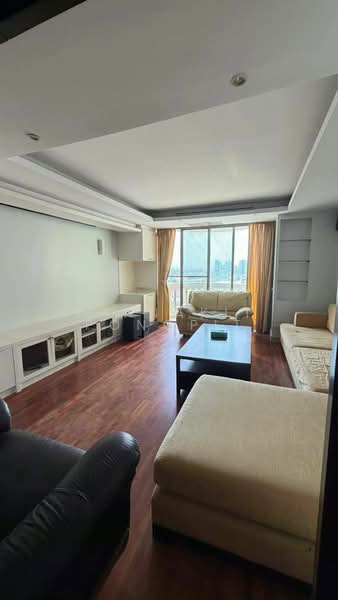 Royal Castle Pattanakarn, Bangkok, 701 Panya Village, Suan Luang, Bangkok, 5 Bedrooms, 430 sqm, Condo For Sale, by Thanakit Pongpit, 500326762 - DDproperty.com