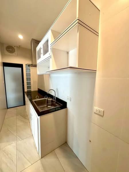 Home/Office, Near Expressway, Lad Phrao Soi 87, Bangkok, Wang Thonglang, Bangkok, , 175 sqm, Office Space For Rent, by Thiti Boonchurn, 500326775 - DDproperty.com