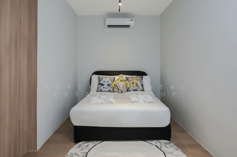 ให้เช่า พูลวิลล่าหรู 3 ชั้น สุขุมวิท 71, Bangkok, ซอยเกษมสำราญ 8, Khlong Tan Nua, Watthana, Bangkok, 7 Bedrooms, 700 sqm, Villa For Rent, by Forty-Six Real Estate Group, 500326813 - DDproperty.com