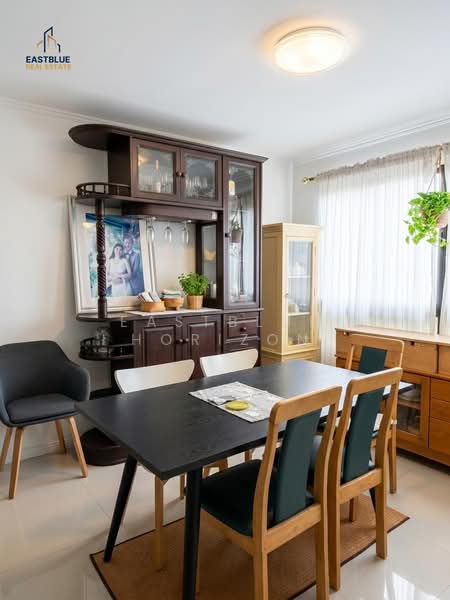 Lumpini Place Suanplu-Sathorn, Bangkok, 435-112 Suan Plu, Thung Maha Mek, Sathon, Bangkok, 2 Bedrooms, 61 sqm, Condo For Rent, by Eastblue Horizon, 500326832 - DDproperty.com