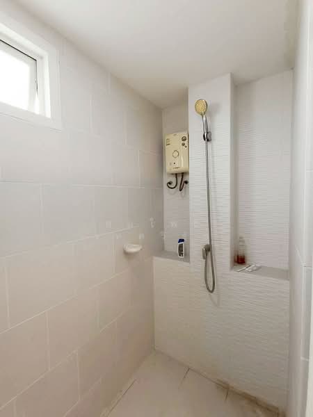 Elements Srinakarin, Bangkok, 43-1 Soi Supaphong 3, Intersection 4, Srinakarin Road, Nong Bon, Prawet, Bangkok, 2 Bedrooms, 58 sqm, Condo For Sale, by สมโพธิ เทศวิรัช, 500326837 - DDproperty.com