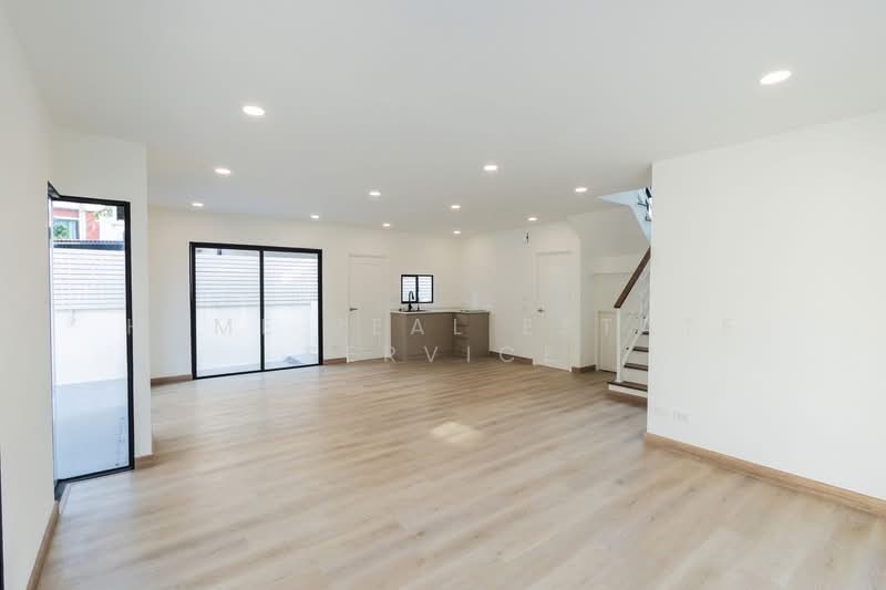 Pruksa Town Nexts Onnut - Rama 9, Bangkok, Chaloem Phrakiat Rama 9 Road, Prawet, Bangkok, 3 Bedrooms, 127 sqm, Townhouse For Sale, by HOME Real Estate Service, 500326888 - DDproperty.com