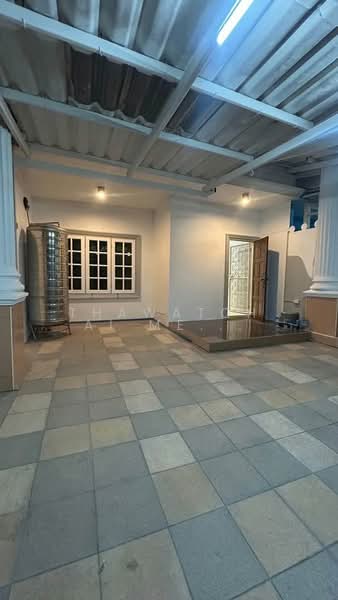 ทาวน์เฮ้าส์ 3-ห้องนอน, กรุงเทพ, ดอกไม้, ประเวศ, กรุงเทพ, 150 ตร.ม., ทาวน์เฮ้าส์ ขาย, โดย Thawatchai Methawongworakul, 500326941 - DDproperty.com