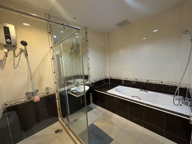 Baan Klang Krung Office Park Bangna, Bangkok, Soi Ban Klang Krung Village Office Park, Bang Na, Bang Na, Bangkok, 3 Bedrooms, 200 sqm, Townhouse For Rent, by ปรินทร์ญาดา ชิณโชติ, 500326998 - DDproperty.com