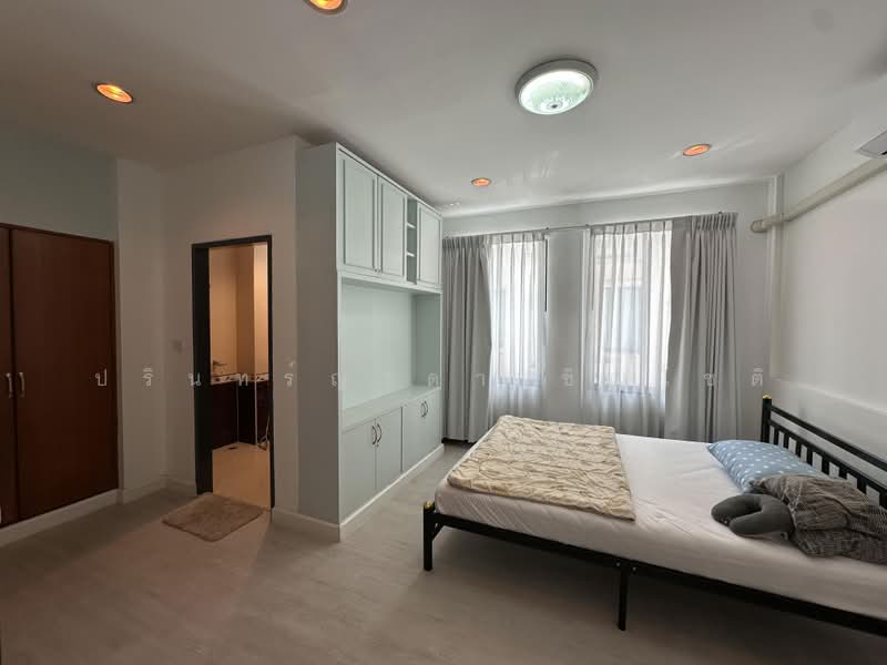 Baan Klang Krung Office Park Bangna : บ้านกลางกรุง ออฟฟิศ พาร์ค บางนา, กรุงเทพ, ซอย หมู่บ้านบ้านกลางกรุงออฟฟิตปาร์ค, บางนา, บางนา, กรุงเทพ, 200 ตร.ม., ทาวน์เฮ้าส์ ให้เช่า, โดย ปรินทร์ญาดา ชิณโชติ, 500326998 - DDproperty.com