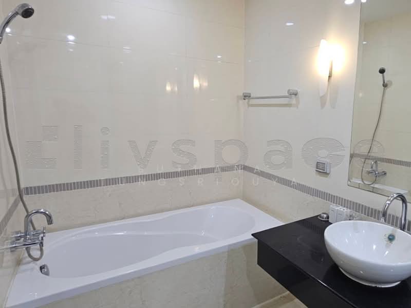 Baan Klang Krung Siam-Pathumwan, Bangkok, Petchburi Road, Thanon Phetchaburi, Ratchathewi, Bangkok, 1 Bedroom, 55 sqm, Condo For Sale, by Suthana Tungsriouya, 500327021 - DDproperty.com