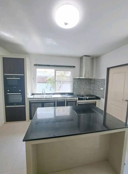 undefined, Bangkok, Khlong Song Ton Nun, Lat Krabang, Bangkok, 4 Bedrooms, 210 sqm, Single Detached House For Sale, by Walapa Jidbumrungsakun, 500327023 - DDproperty.com