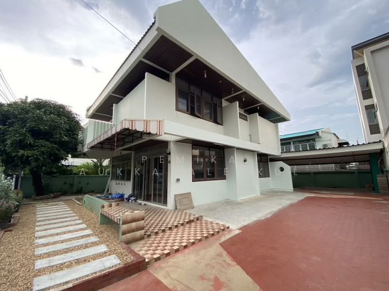 4-BR House, Bangkok, Wat Tha Pra, Bangkok Yai, Bangkok, 4 Bedrooms, 250 sqm, Single Detached House For Sale, by Pemika Aukkaraleekul, 500327042 - DDproperty.com
