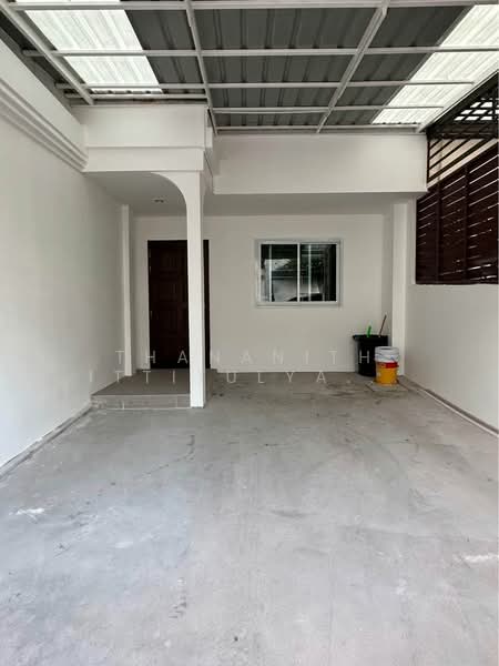 2-BR Townhouse, Bangkok, Phlapphla, Wang Thonglang, Bangkok, 2 Bedrooms, 110 sqm, Townhouse For Sale, by Thananith Ittitulyapong, 500327115 - DDproperty.com