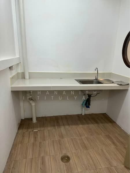 2-BR Townhouse, Bangkok, Phlapphla, Wang Thonglang, Bangkok, 2 Bedrooms, 110 sqm, Townhouse For Sale, by Thananith Ittitulyapong, 500327115 - DDproperty.com