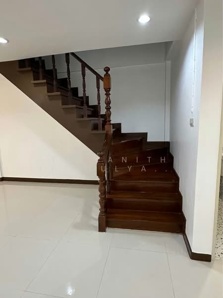 2-BR Townhouse, Bangkok, Phlapphla, Wang Thonglang, Bangkok, 2 Bedrooms, 110 sqm, Townhouse For Sale, by Thananith Ittitulyapong, 500327115 - DDproperty.com