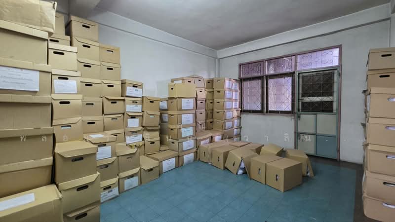 อาคารพาณิชย์ 4.5 ชั้น ติดถนนลาดพร้าว หน้าซอยลาดพร้าว 72 ขายพร้อมผู้เช่าระยะยาว, กรุงเทพ, ลาดพร้าว, วังทองหลาง, กรุงเทพ, 432 ตร.ม., ตึกแถว-อาคารพาณิชย์ ขาย, โดย คุณ พลอยวาลินน์ (วาลินน์), 500327117 - DDproperty.com