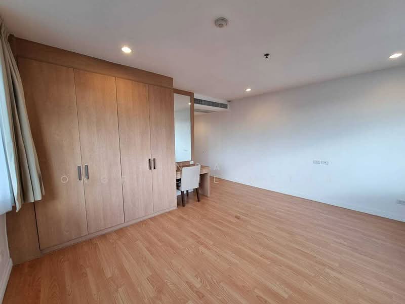Charoenjai Place, Bangkok, 40 Soi Pridi Banomyong 31, Khlong Tan Nua, Watthana, Bangkok, 3 Bedrooms, 332 sqm, Apartment For Rent, by Pensasi Ongphichetmetha, 500327137 - DDproperty.com