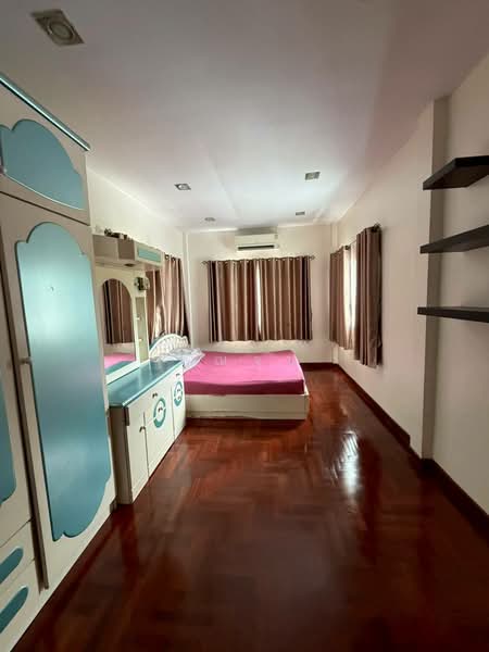 หมู่บ้านมณีรินทร์ รัตนาธิเบศร์, Nonthaburi, ถนนรัตนาธิเบศร์, Sai Ma, Muang Nonthaburi, Nonthaburi, 3 Bedrooms, 200 sqm, Single Detached House For Sale, by คุณจุ๊บ, 500327169 - DDproperty.com