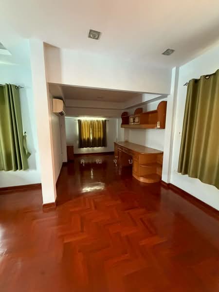 หมู่บ้านมณีรินทร์ รัตนาธิเบศร์, Nonthaburi, ถนนรัตนาธิเบศร์, Sai Ma, Muang Nonthaburi, Nonthaburi, 3 Bedrooms, 200 sqm, Single Detached House For Sale, by คุณจุ๊บ, 500327169 - DDproperty.com