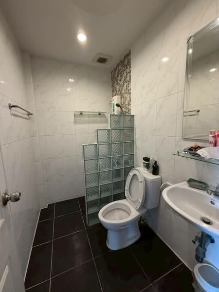 หมู่บ้านมณีรินทร์ รัตนาธิเบศร์, Nonthaburi, ถนนรัตนาธิเบศร์, Sai Ma, Muang Nonthaburi, Nonthaburi, 3 Bedrooms, 200 sqm, Single Detached House For Sale, by คุณจุ๊บ, 500327169 - DDproperty.com