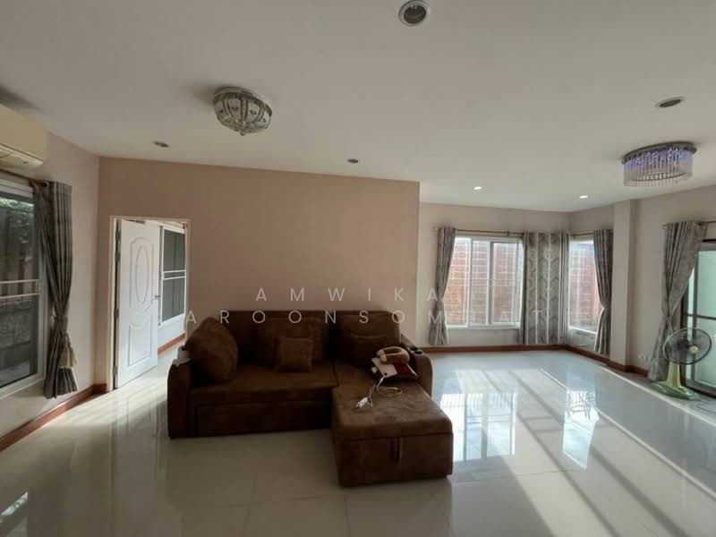 Laddarom Elegant Wongwan-Sathorn, Bangkok, 469 Kanchanapisek Road, Lak Song, Bang Khae, Bangkok, 4 Bedrooms, 192 sqm, Single Detached House For Rent, by Amwika Karoonsombat, 500327198 - DDproperty.com