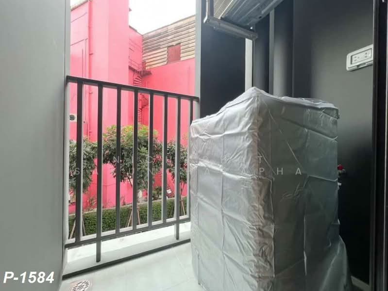 Chewathai Pinklao, Bangkok, Arun Amarin Road, Bang Yi Khan, Bang Phlat, Bangkok, 1 Bedroom, 30 sqm, Condo For Rent, by Nichaphat Sakunchayapha, 500327218 - DDproperty.com