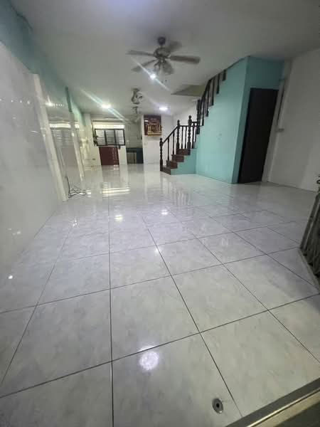 4-BR Townhouse, Bangkok, Bangpakok, Rat Burana, Bangkok, 4 Bedrooms, 325 sqm, Townhouse For Sale, by Vipada Supaporn, 500327231 - DDproperty.com