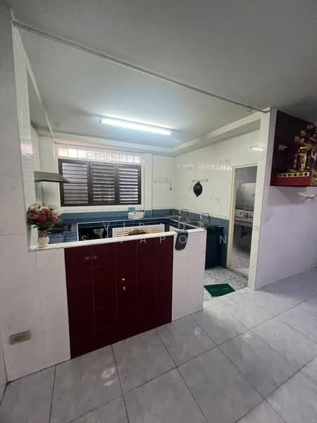 4-BR Townhouse, Bangkok, Bangpakok, Rat Burana, Bangkok, 4 Bedrooms, 325 sqm, Townhouse For Sale, by Vipada Supaporn, 500327231 - DDproperty.com