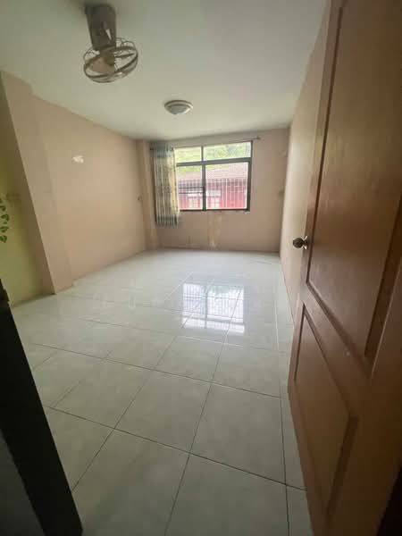 4-BR Townhouse, Bangkok, Bangpakok, Rat Burana, Bangkok, 4 Bedrooms, 325 sqm, Townhouse For Sale, by Vipada Supaporn, 500327231 - DDproperty.com