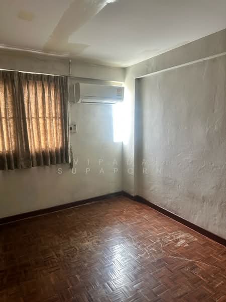 undefined, Bangkok, Chorake Bua, Lat Phrao, Bangkok, 4 Bedrooms, 68 sqm, Townhouse For Sale, by Vipada Supaporn, 500327256 - DDproperty.com
