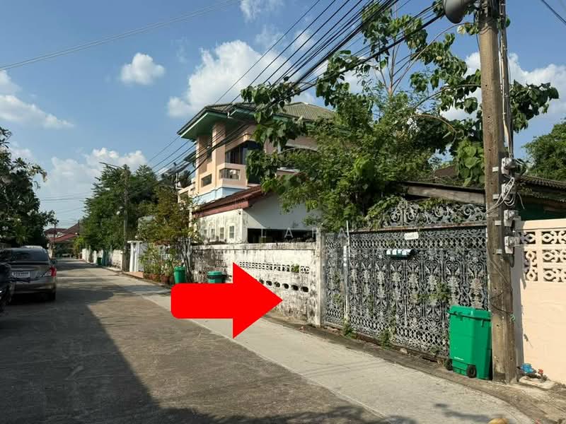 4-BR House, Bangkok, Tha Rang, Bang Khen, Bangkok, 4 Bedrooms, 220 sqm, Single Detached House For Sale, by Walapa Jidbumrungsakun, 500327257 - DDproperty.com