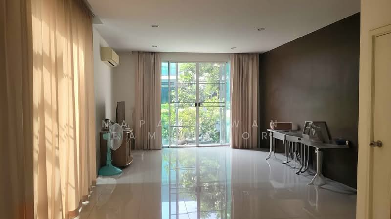 4-BR House, Bangkok, Khan Na Yao, Bangkok, 4 Bedrooms, 168 sqm, Single Detached House For Sale, by Napatsawan Tamjorhor, 500327278 - DDproperty.com