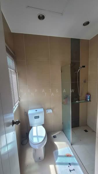 4-BR House, Bangkok, Khan Na Yao, Bangkok, 4 Bedrooms, 168 sqm, Single Detached House For Sale, by Napatsawan Tamjorhor, 500327278 - DDproperty.com