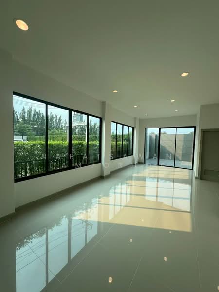 undefined, กรุงเทพ, นวลจันทร์, บึงกุ่ม, กรุงเทพ, 240 ตร.ม., ทาวน์เฮ้าส์ ให้เช่า, โดย Napatsawan Tamjorhor, 500327281 - DDproperty.com