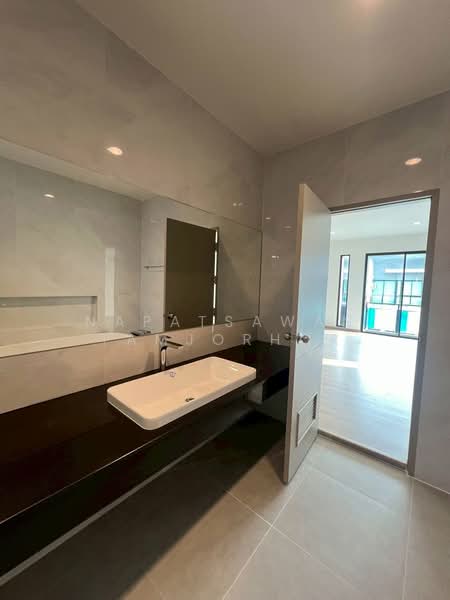 undefined, กรุงเทพ, นวลจันทร์, บึงกุ่ม, กรุงเทพ, 240 ตร.ม., ทาวน์เฮ้าส์ ให้เช่า, โดย Napatsawan Tamjorhor, 500327281 - DDproperty.com