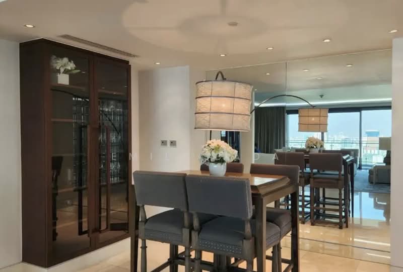 The St. Regis Bangkok (Residences), Bangkok, Rajdamri, Lumphini, Pathum Wan, Bangkok, 4 Bedrooms, 440 sqm, Condo For Rent, by Emily Bada, 500327299 - DDproperty.com