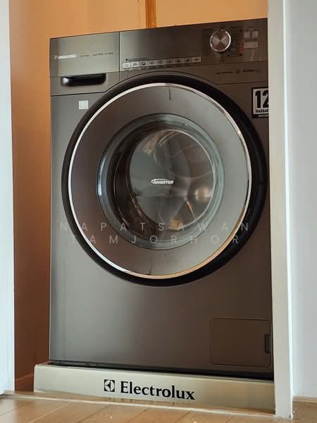 Siri At Sukhumvit, Bangkok, 902 Sukhumvit Road, Phra Kanong, Khlong Toei, Bangkok, 2 Bedrooms, 68 sqm, Condo For Rent, by Napatsawan Tamjorhor, 500327316 - DDproperty.com