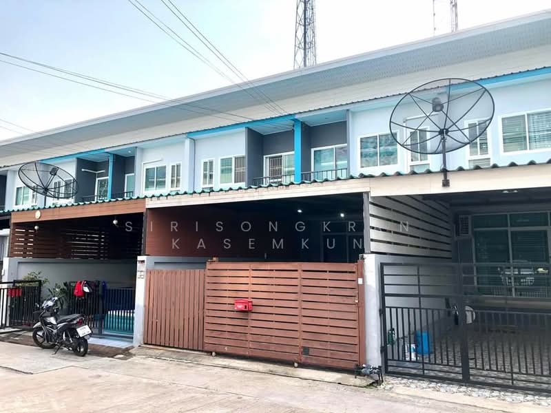 2-BR Townhouse, Chon Buri (Pattaya), Surasak, Si Racha, Chon Buri (Pattaya), 2 Bedrooms, 141 sqm, Townhouse For Sale, by Sirisongkran Kasemkun, 500327351 - DDproperty.com