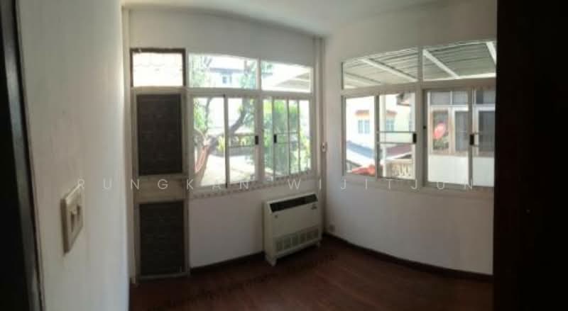 5-BR House, Bangkok, Wong Sawang, Bang Sue, Bangkok, 5 Bedrooms, 350 sqm, Single Detached House For Sale, by Rungkan Wijitjun, 500327377 - DDproperty.com