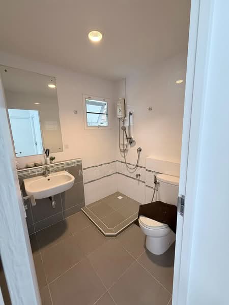 Pruklada Bangna, Samut Prakan, Bangna-Trad Rd., Bang Bo, Bang Bo, Samut Prakan, 3 Bedrooms, 160 sqm, Single Detached House For Rent, by Chanon Phangchienghien, 500327379 - DDproperty.com