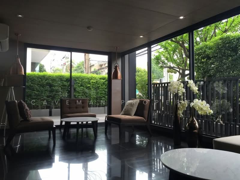 Socio Reference 61, Bangkok, Sukhumvit 61, Khlongtoei Nua, Watthana, Bangkok, 2 Bedrooms, 62 sqm, Condo For Rent, by Caveman Property, 500327395 - DDproperty.com