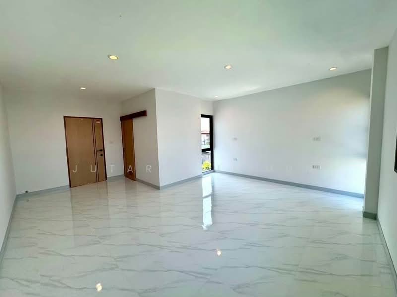 บ้านแฝด ลาดพร้าว 87 แยก 28, กรุงเทพ, คลองเจ้าคุณสิงห์, วังทองหลาง, กรุงเทพ, 175 ตร.ม., บ้านแฝด ให้เช่า, โดย Jutarat Jitmun, 500327421 - DDproperty.com