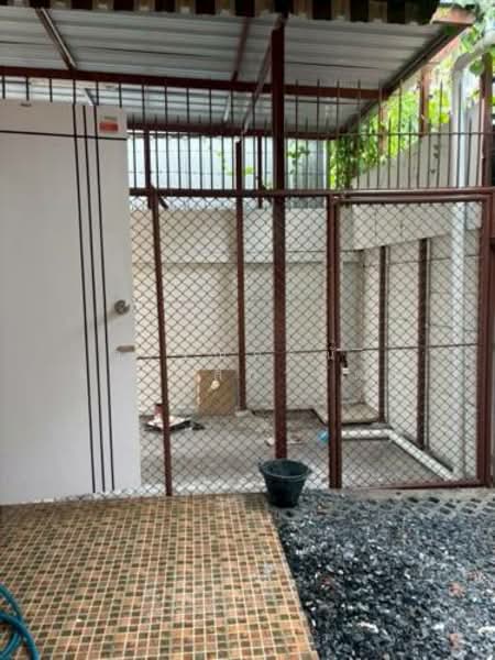 ลาดพร้าว, Bangkok, Chorake Bua, Lat Phrao, Bangkok, 1 Bedroom, 90 sqm, Townhouse For Rent, by Vannagornnat Charatsoparputh, 500327466 - DDproperty.com