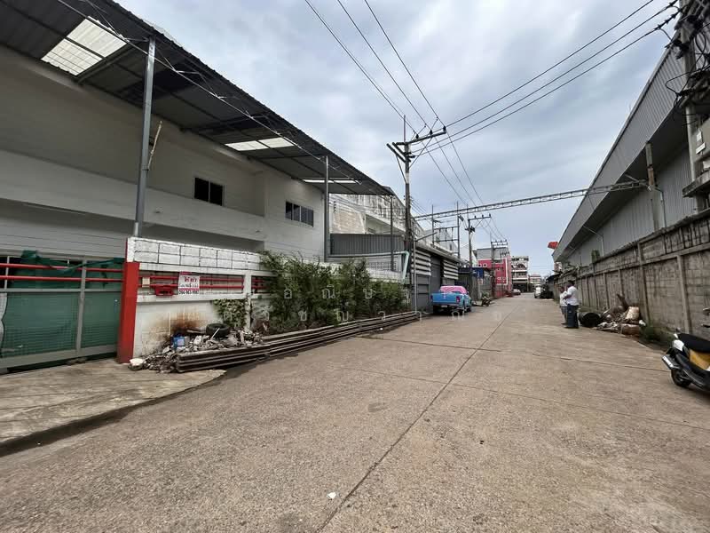 โกดังให้เช่าเพชรเกษม ติดถนนสาย5 ตรงข้ามโรงบาลวิชัยเวชอ้อมน้อย ตกแต่งใหม่ รถคอนเทนเนอร์เข้าออกได้, สมุทรสาคร, อ้อมน้อย, กระทุ่มแบน, สมุทรสาคร, 1,000 ตร.ม., โกดัง-โรงงาน ให้เช่า, โดย เฌอณิษฐา  นิติวัชญ์วาณิช, 500327470 - DDproperty.com
