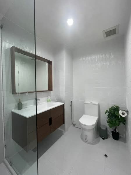 Life @ Sathorn 10, Bangkok, 48 Soi Sathorn 10, Sathorn Road, Silom, Bang Rak, Bangkok, 1 Bedroom, 40 sqm, Condo For Rent, by Hathaichanok Saenset, 500327489 - DDproperty.com
