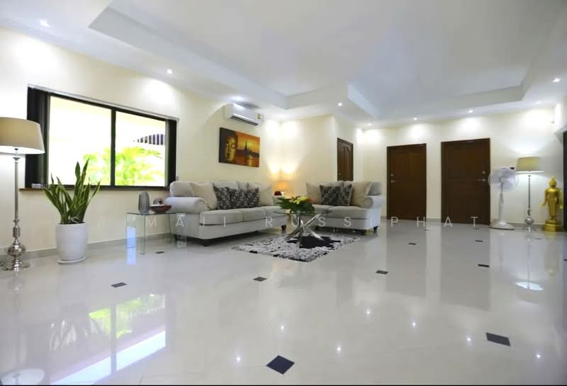 Jomtien Park Villas, Chon Buri (Pattaya), 66 Soi Thep Prasit 17, Nong Pru, Bang Lamung (Pattaya), Chon Buri (Pattaya), 3 Bedrooms, 220 sqm, Villa For Sale, by Saimaii Russiphat, 500327540 - DDproperty.com