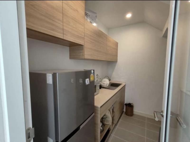 Baan Klang Muang Classe Ekkamai-Ramintra, Bangkok, Sukhonthasawat Road, Lat Phrao, Bangkok, 6 Bedrooms, 320 sqm, Single Detached House For Rent, by Eric ., 500327627 - DDproperty.com
