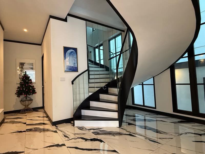 Maison Blanche – Sukhumvit 67, Bangkok, 59 Soi Sukhumvit 67, Phra Kanong Nua, Watthana, Bangkok, 5 Bedrooms, 244 sqm, Single Detached House For Rent, by Eric ., 500327633 - DDproperty.com