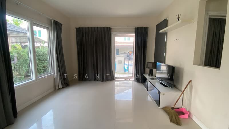 Mantana Bangna Km.13, Samut Prakan, Bangna-Trad Road, Bangphli Yai, Bang Plee, Samut Prakan, 3 Bedrooms, 160 sqm, Single Detached House For Rent, by Netsanthiah Ai, 500327641 - DDproperty.com