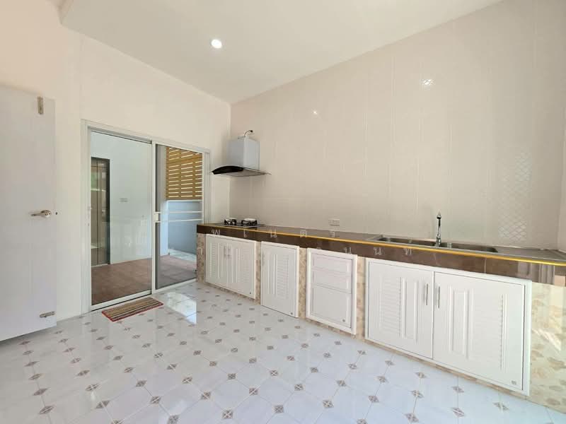 Centro Rama 5-Nakhon In, Nonthaburi, Soi Bang Khu Wiang 3, Bang Khu Wiang, Bang Kruai, Nonthaburi, 4 Bedrooms, 230 sqm, Single Detached House For Sale, by พเนตร มหามิตรานนท์, 500327682 - DDproperty.com