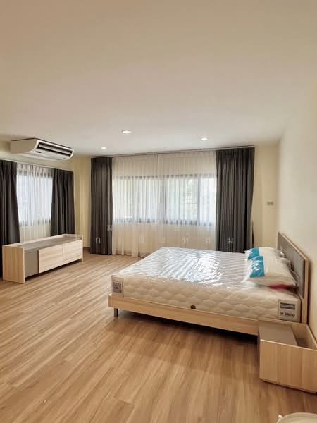 ให้เช่าบ้านเดี่ยว สาทร นราธิวาส 15, Bangkok, Thung Maha Mek, Sathon, Bangkok, 4 Bedrooms, 262 sqm, Single Detached House For Rent, by มาริษา ไกรสิงห์สม, 500327712 - DDproperty.com