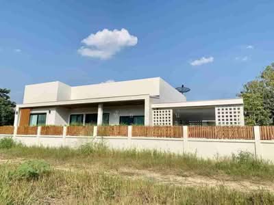 ขาย - บ้านสวน สไตล์โมเดิร์น เฟอร์นิเจอร์ครบ 164.9 ตร.ว. หลังสวนนงนุชพัทยา, เชียงใหม่