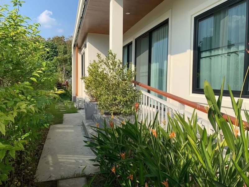Garden house for sale, modern style Fully furnished 164.9 sq w. Near Nong Nooch Garden, Chiang Mai, Nong Harn, San Sai, Chiang Mai, 3 Bedrooms, 167 sqm, Single Detached House For Sale, by หทัยรัตน์ จรัสอุไรสิน, 500327713 - DDproperty.com